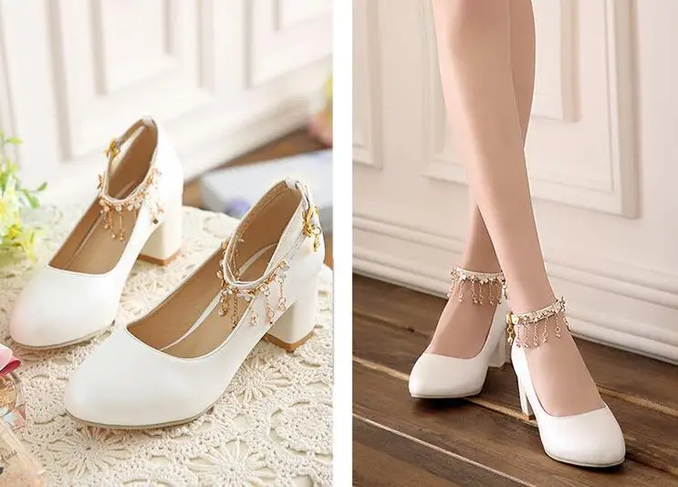 Весенне-летняя женская обувь из белой кожи; большие размеры 42-43; женские свадебные туфли с круглым носком, украшенные бриллиантами, с кисточкой из металлических цепочек
