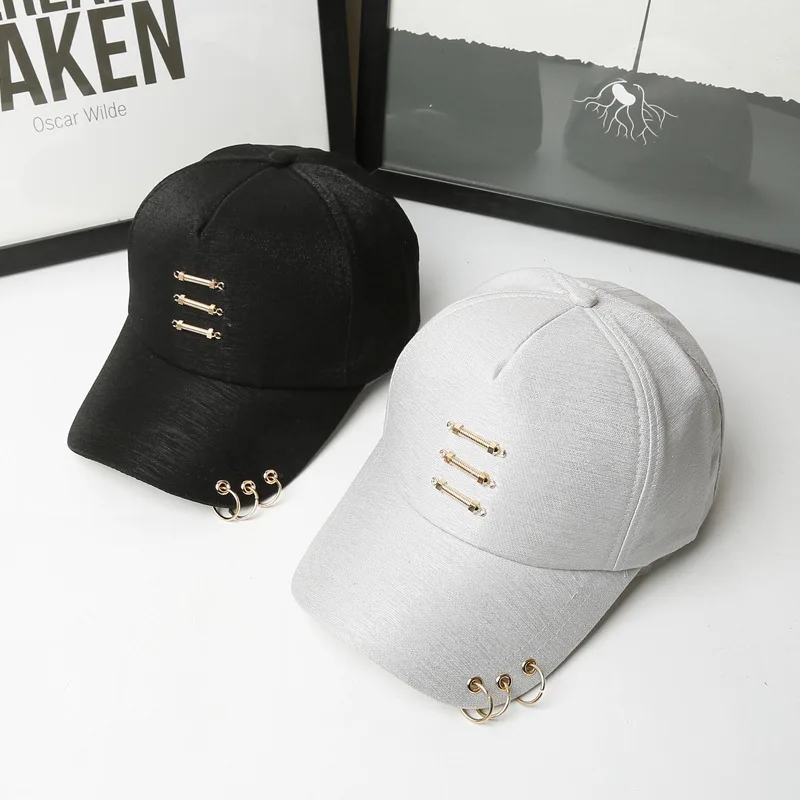 

2017 Fashion Handwork Women Baseball Cap With Rings Gold Iron Sheets Snapback Caps Summer Sun Hat For Ladies Casual Hiphop Hats