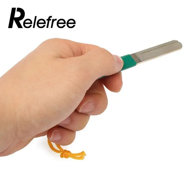 Relefree الأخضر 2 الوجهين الأخدود الماس الصيد هوك شحذ شص مبراة الصيد معالجة مربع الصيد اكسسوارات سهلة الاستخدام