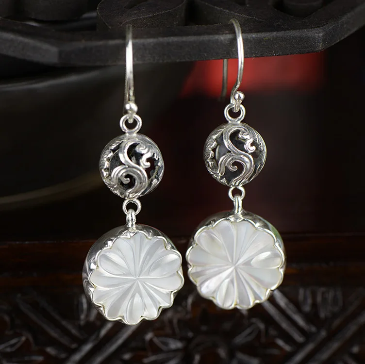 ornaments wholesale archaize hollow-out Thai silver shell carving flower earrings the earrings manufacturers selling цена ornaments wholesale archaize hollow-out Thai silver shell carving flower earrings the earrings manufacturers selling цены онлайн
