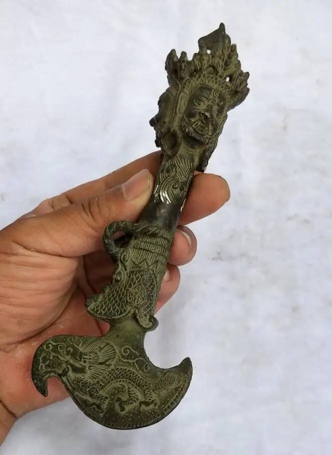 

Long 18 CM /7 INCH Collectible Tibet Old Bronze Carved Vajra Jiang Mochu Sculpture /Antique Dagger /Horse head sword statue
