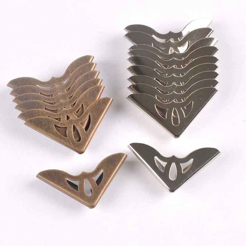 

10Pcs Mixed Large Bronze Metal Book Corners Book For Menus Folders Photo Corner Protector Albums Diy Craft 30x30x6mm c2101