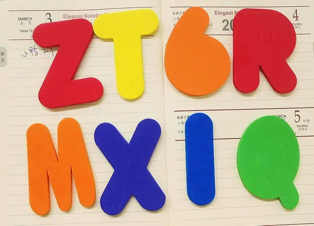 36Pcs/set Alphanumeric Letter Bath Puzzle EVA Kids Baby Bath Toys New Early Educational Kids Bath Funny Suction Up Water Toy 4