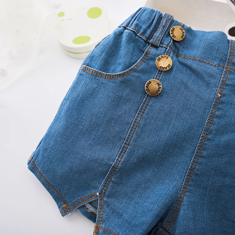 Детские джинсовые шорты Одежда для маленьких девочек г. Летние новые модные дизайнерские детские джинсовые штаны с пуговицами узкие шорты Y910