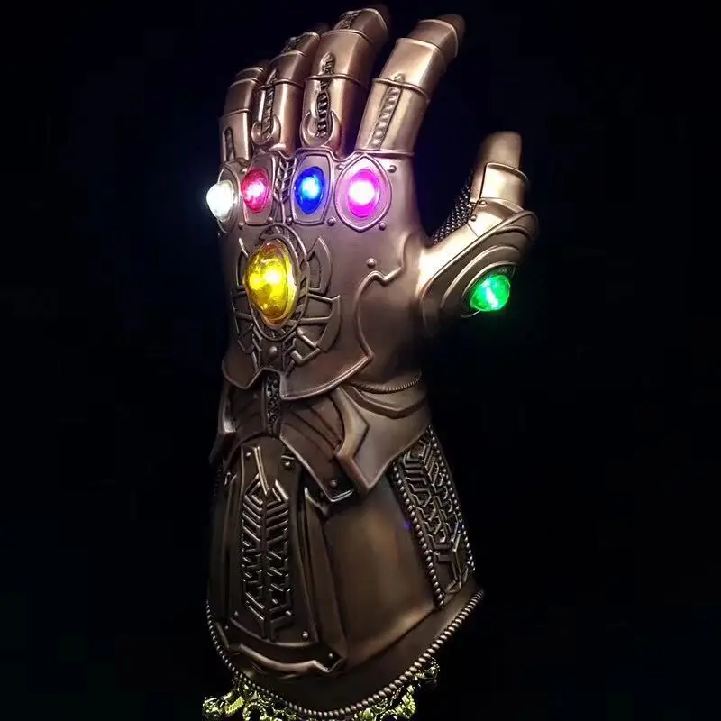 

1:1 Cosplay Thanos Infinity Gauntlet Avengers Infinity War Gloves Light Cosplay Gold Action Figure Model Doll Toys Accessories