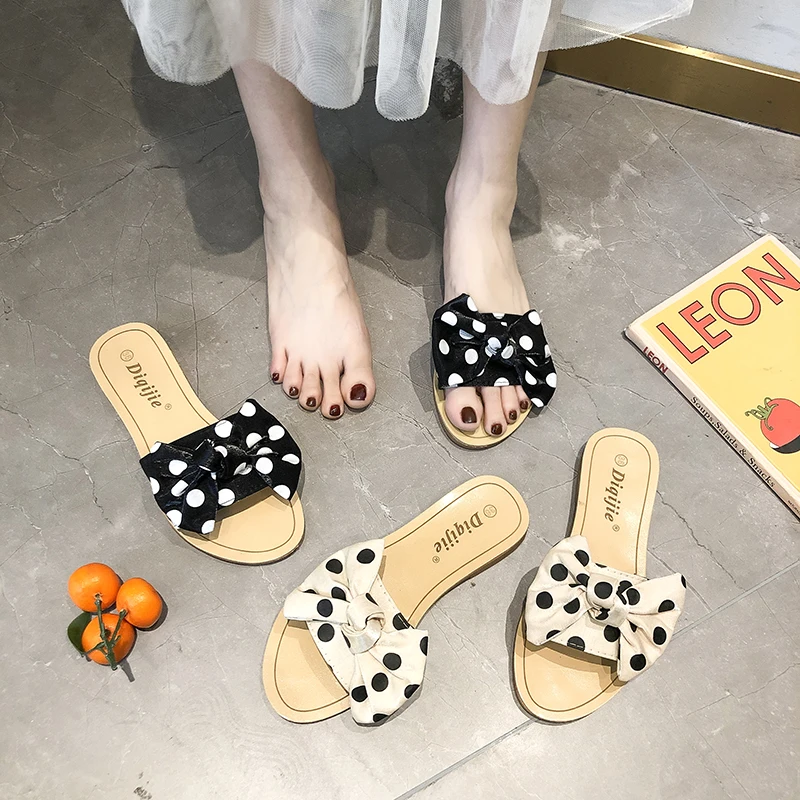 

Socofy Shoes Women Lady Butterfly-knot Med Designer Slides Flat Slippers On A Wedge Soft Baby Luxury 2019 Sliders Wedges Rubber