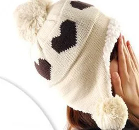 Теплые шапочки женские бархатные шапки Сердце Стиль на открытом воздухе вязаная зимняя шапка, закрывающая уши с помпоном женские наушники