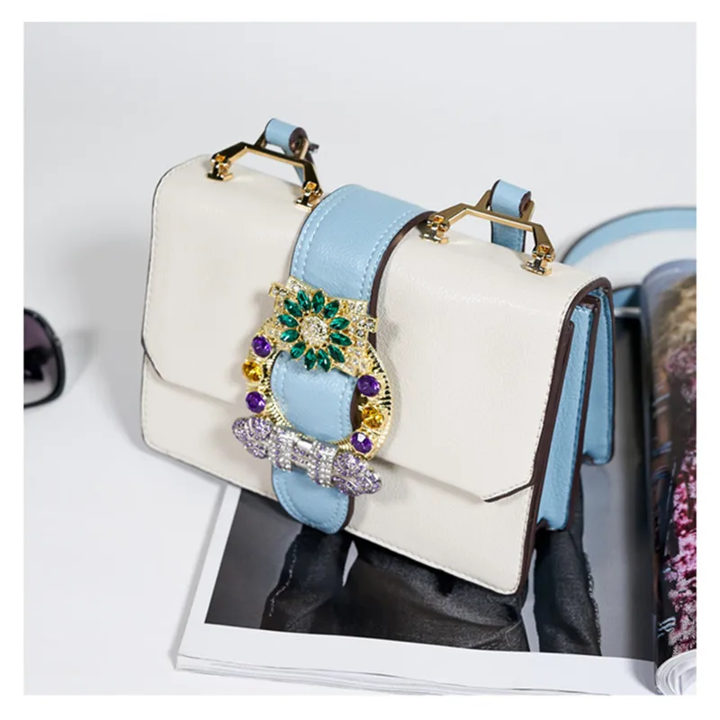 

2016 Limited Pocket Single Zipper Totes New Autumn And Winter Handbags Small Diamond Bag Hair Ball Portable Shoulder Satchel