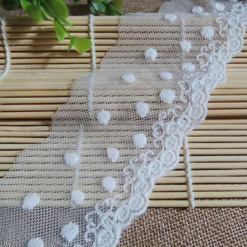 

10 Yards / Fashion New Decorative Lace Accessories, Lace Side Cotton Mesh, DIY Material, Wedding Dress Width 5.5cm YS0251
