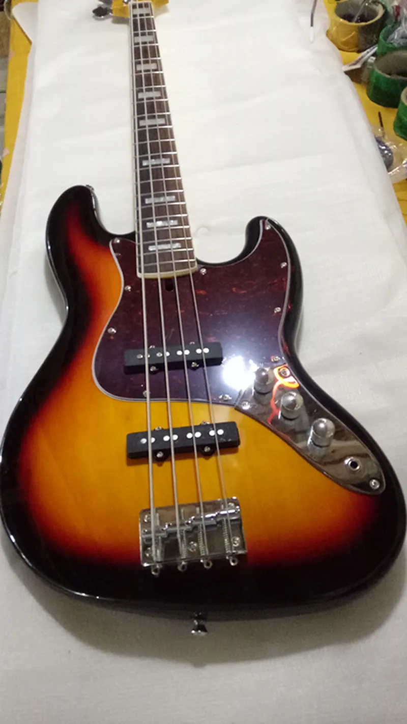 

factory outlet high quality 4 chord Electric Bass Fade Silver hardware Red pickpockets quality guarantee free delivery