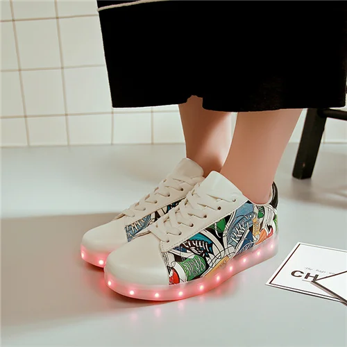 7 ipupas/светящаяся обувь со светодиодной подсветкой для мальчиков и девочек; Роскошные Брендовые повседневные кроссовки с подсветкой; Calzado Hombre; светящаяся обувь для детей - Цвет: FDH203 Fanbu Red