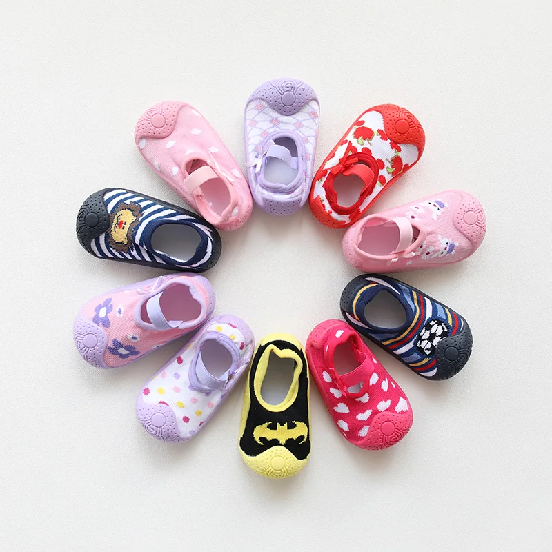 Обувь для маленьких мальчиков; неглубокие нескользящие носки для первых шагов; обувь на резиновой подошве; Милые мокасины для новорожденных; обувь для маленьких девочек