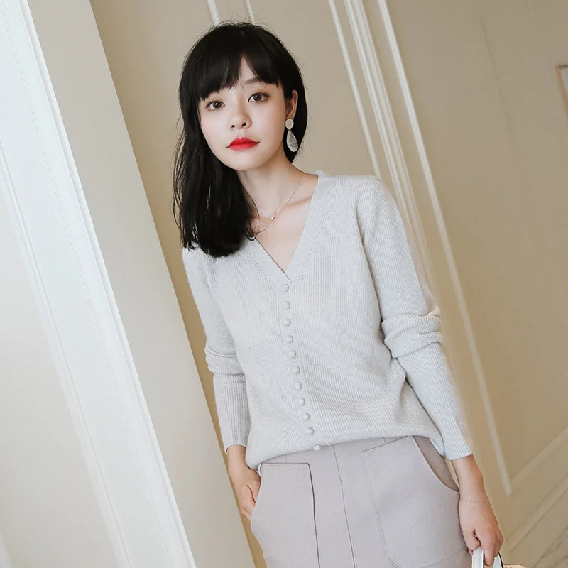 

JECH Winter Women V Neck Loose Cashmere Sweaters Casual 2018 Warm Pullovers Solid Sweaters Knitted Jumpers Female