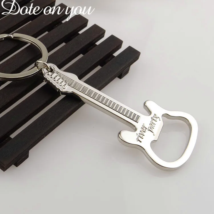 2017 New Guitar Keychain Creative Design Bass Guitar Instrument