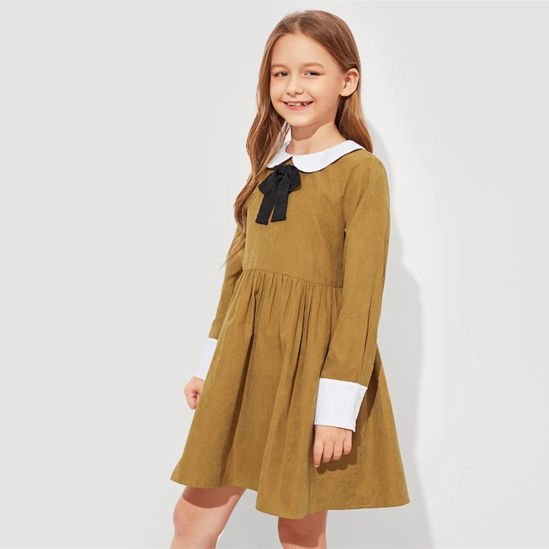 SHEIN Kids/коричневое платье для девочек с контрастным воротником и бантом спереди; консервативное платье; детская одежда; коллекция года; весенние повседневные платья для девочек с длинными рукавами на молнии