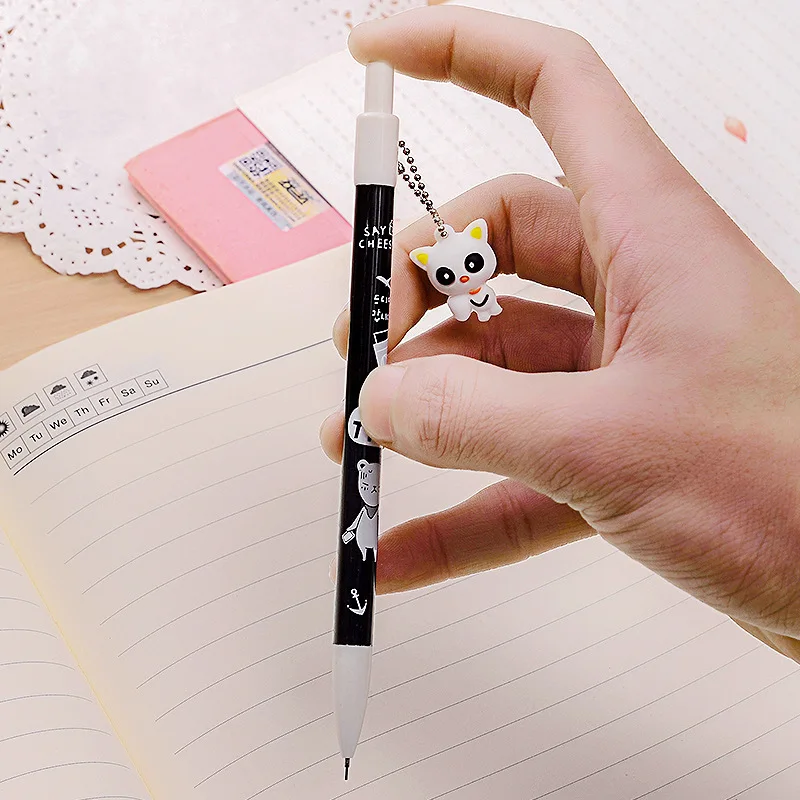 

2pcs 0.5mm Cartoon Kawaii Cat Pendant Mechanical Pencil Plastic Automatic Sketch Drawing Pencil School Office Writing Stationery