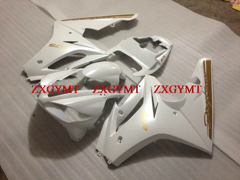 

Plastic Fairings for Daytona 2009 - 2012 Full Body Kits for Triumph 675 2011 White Gold Fairings for Triumph 675 2012