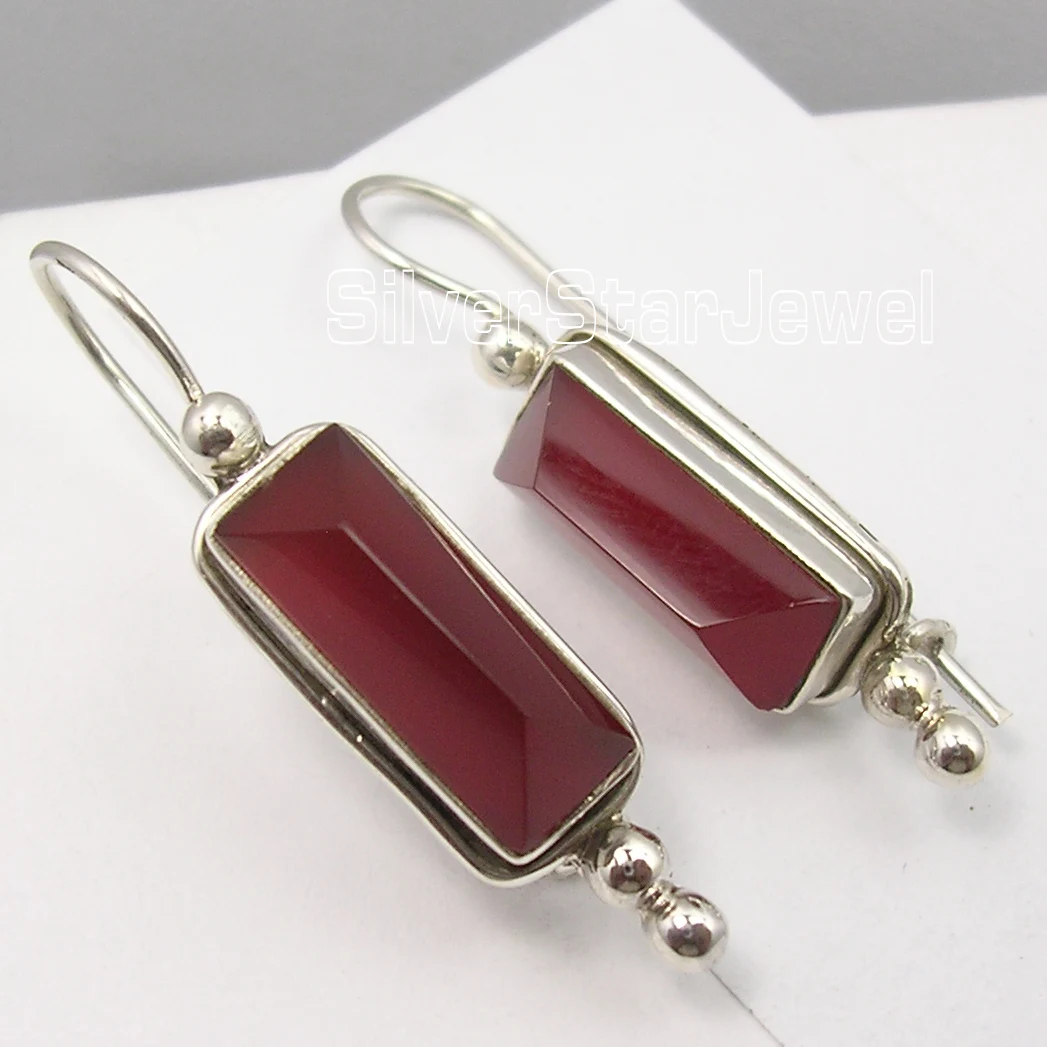 

Chanti International Silver RED FIRE CARNELIAN PYRAMID Gem HANDWORK Earrings 3.9 CM NEW