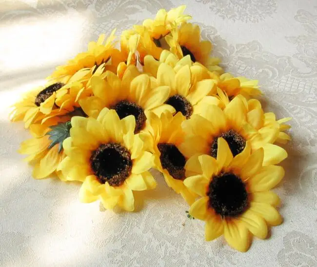 

10pcs/lot Size 7cm/10cm Simulation Silk Cloth Sunflower/ DIY Wedding Handcraft Decoraqtion Flower/ Muti-color Option