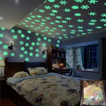 50 шт./компл. светится в темноте зимние наклейки флуоресцентная светящаяся игрушка, которая светится ночью «Луна», «Звезды» игрушки светильник вверх детский спальный игрушка подарок для детей