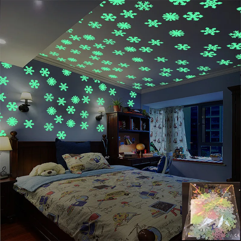 

50Pcs/set Glow In the Dark Snow Stickers Fluorescent Glow Toy Night Luminous Moon Star Toys Light Up Baby Sleeping Toy Kids Gift