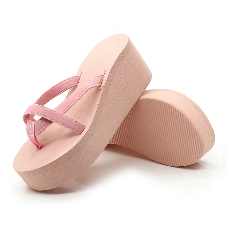 LITTHING النساء الصنادل كعب Zapatillas Torridity أحذية الأزياء Straped النعال الشاطئ يتخبط الصلبة الشرائح