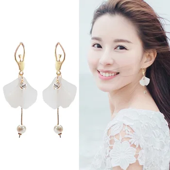 

2020 Rushed Aretes Tassel Earrings Ballet Girl Han Edition Small And Pure Fresh Flowers Earrings Contracted Chain Pearl