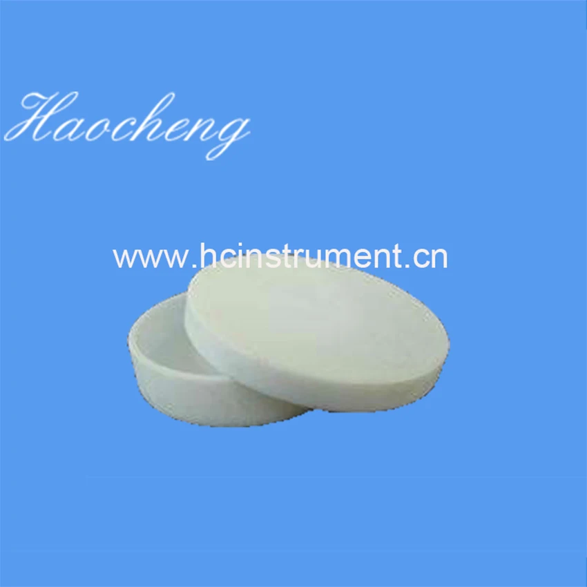 white chemistry laboratory equipment plastic PTFE Petri dishesin Lab