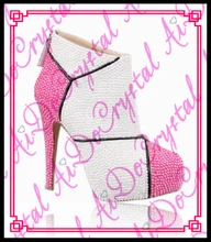 2016 Top quality Customized designs Latest colorful pearls high heel boots