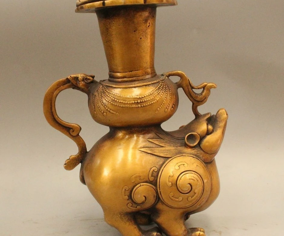 

9" Marked China Chinese Dynasty Bronze Mouse Beast Flower Bottle Vase Zun