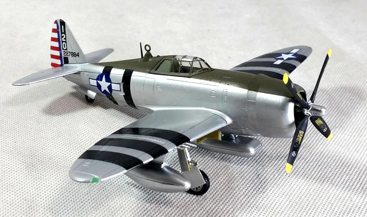  1:72 Model of U.S. Army P47D Lightning Fighter in World War II Trumpeter Model 36421 Collection mod