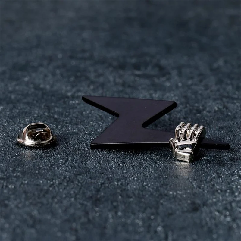 

DoreenBeads 2 PCs Creative Lightning Shape Badges 6 Styles Men Fashion Brooch Pins for Jacket Coat Suit Shirt Collar Decorations
