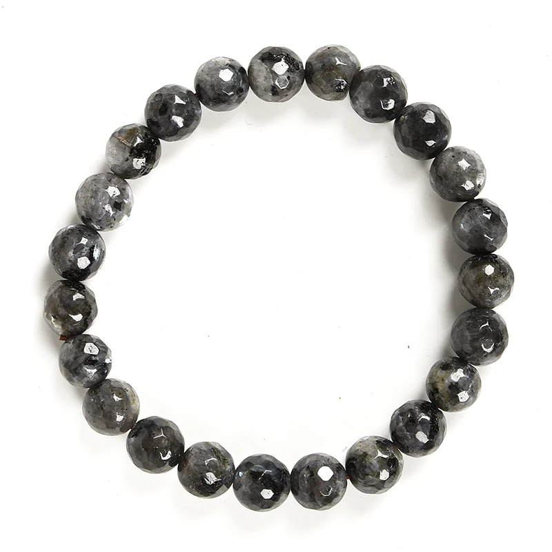 

Blcak of the cutting bead composed atmosphere The Striking contrast of white 8 MM Handwork Black Glint stone