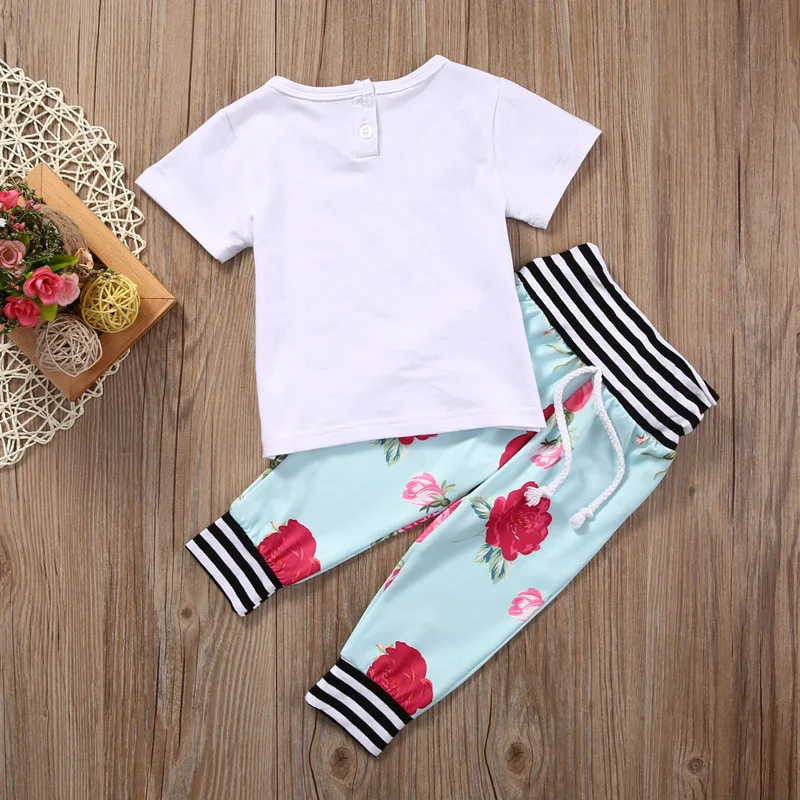 Повседневная одежда для маленьких мальчиков и девочек, белая футболка+ штаны, комплекты, Sunsuit
