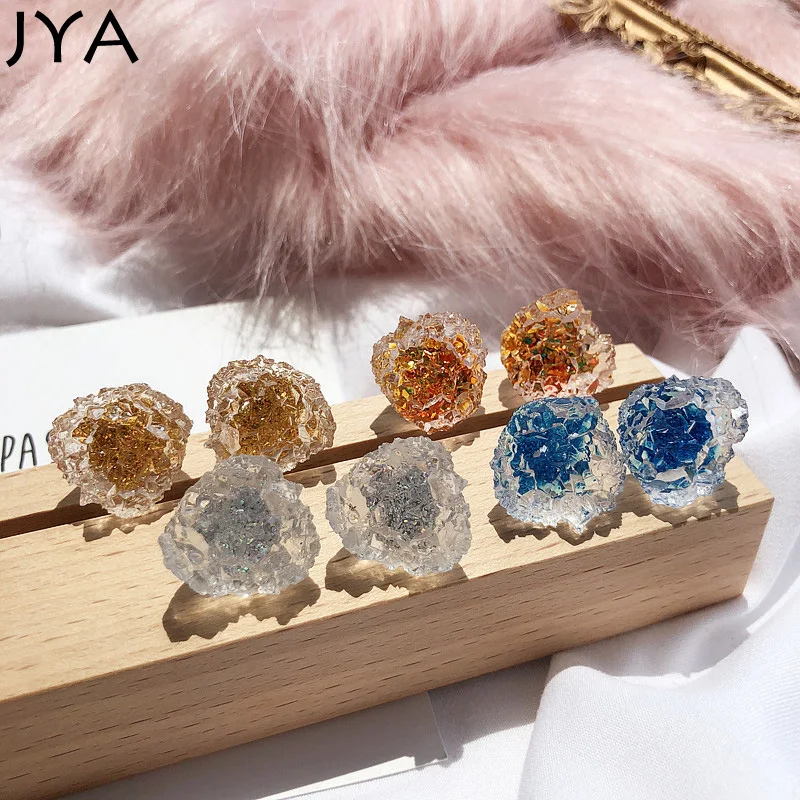 

JYA Trendy Transparent Stud Earrings Multi Colors Natural Shapecrystal Gradient Rampfashion Accessories Special Statement Gift