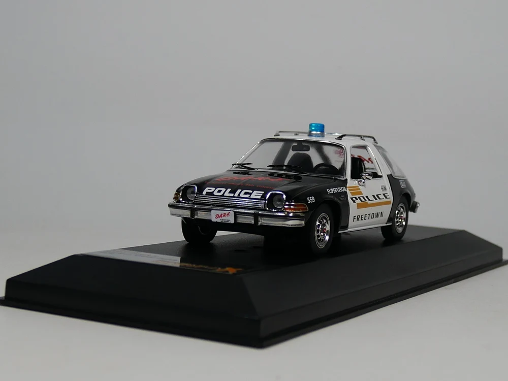 Премиум X 1:43 AMC PACER X Фритаун "DARE" Полицейский 1975 литая под давлением модель автомобиля