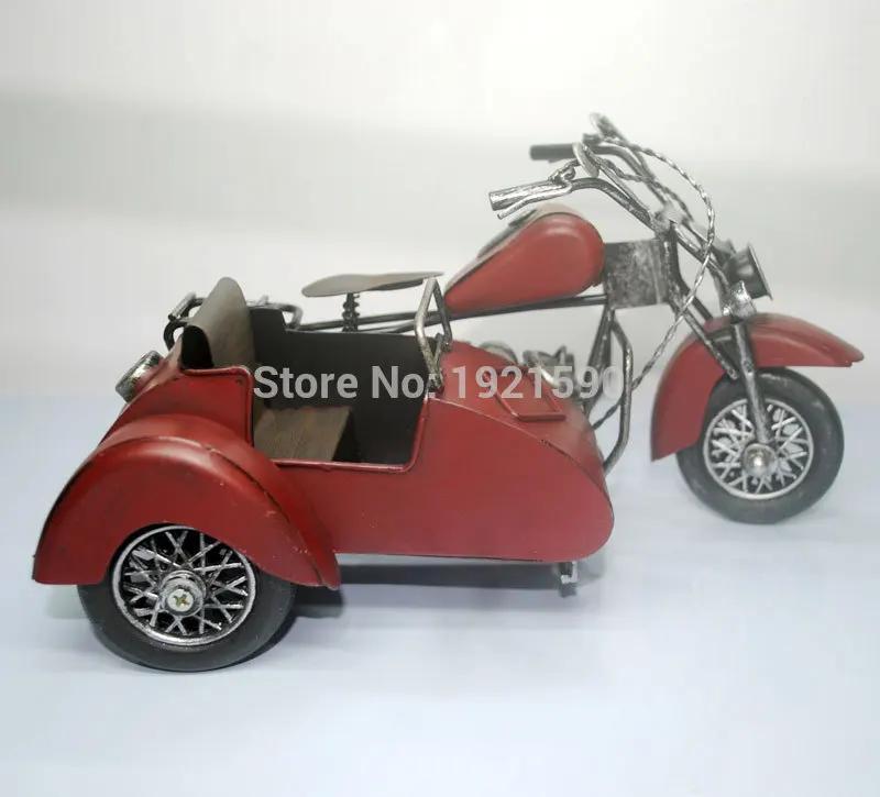Vintage Motor Tricycle red (8)