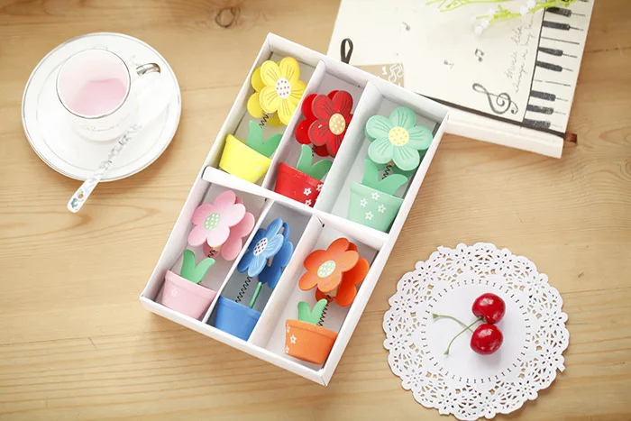 Animados de Madeira Vaso de Flores da Pasta do Cartão de Mensagem Lote Bonito Flores Clipe Foto Desenhos Memo Clipes Titular Desktop Decoração 18 pc - 10 Suporte e dispensador de clipes