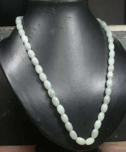 

1493 Natural A JADE Jadeite Bead beads Necklace It is 21 inches
