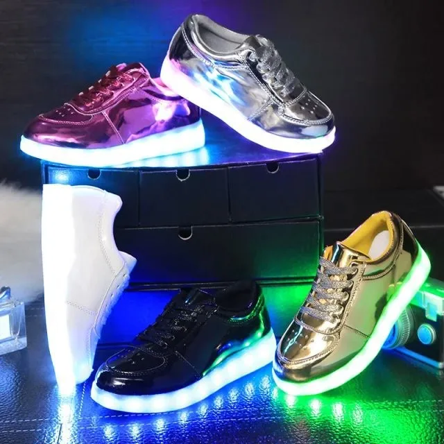 Детская обувь Кроссовки новая со светодио дный подсветкой кожаные непромокаемые мальчики и девочки легкие кроссовки USB зарядка вспышка