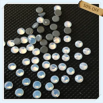 

Austrian crystal free shipping new glue size ss16 4mm WHITE OPAL color with 1440 pcs each pack ; diamond stone for DRESSES