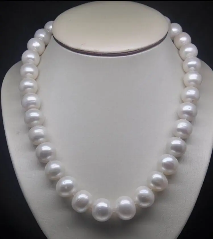 

shipping>>>>18" 11-12 MM AKOYA SOUTH SEA WHITE NATURAL PEARL NECKLACE 14K YELLOW CLASP
