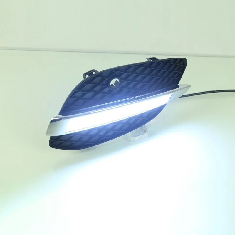 

ShenLao 12V ABS LED DRL Daytime Running Lights With Yellow Turnning Signal Function For Mercedes Benz GLC X205 2015 2016