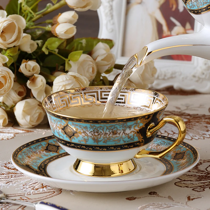 Европейский высококачественный костяного фарфора набор кофейных чашек керамика Phnom Penh чашка и блюдце чайная чашка набор британская Цветочная чайная чашка подарочный набор