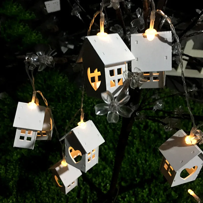 

Christmas String Lingts With Battery Box Wood House Shape Hollow Heart 10 LED Bulbs Light For Wedding Party Decoration Gadgets