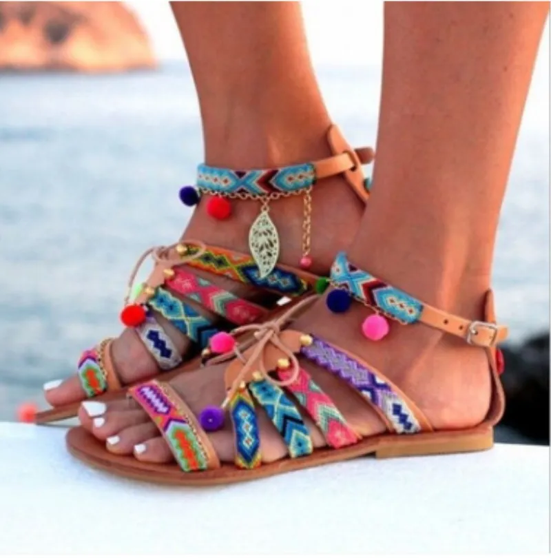 

New Bohemian Women Sandal Flat Heel Sandalias Thong Flip Flops Sapatos Rhinestones Chains Thong Gladiator Casual Sandals Fashion