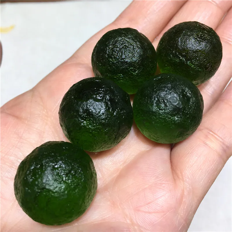 1 шт. Moldavite Чешский метеорит ударное стекло натуральный грубый камень кристалл