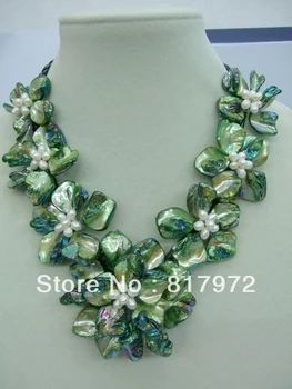 

Elegant Woman Handmade shell slice pearl Knit Green Beautiful Flower Bib V-neck Chain Necklace Chunky Hide Rope Gift