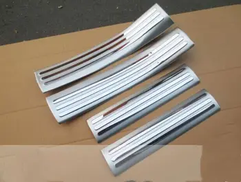 

Stainless Steel Interior Door Sill Guards Plate Cover Trim 4Pcs/Set For Jeep Cherokee 2014