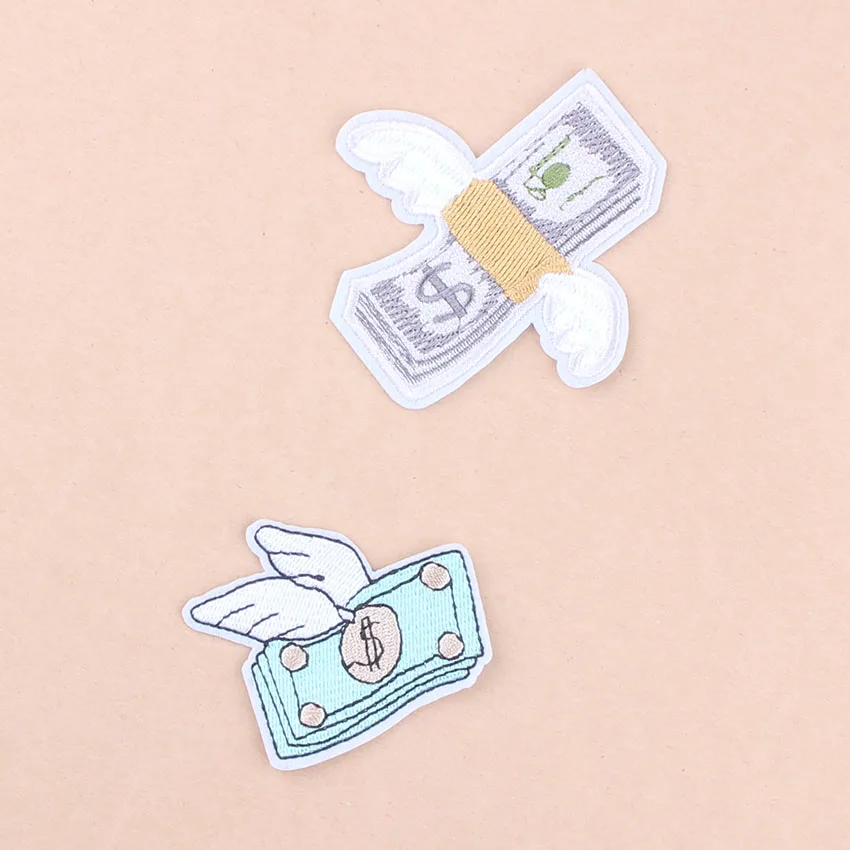 

Funny Fly Money Patch Brand Sew Iron On Patch Embroidered Cute Patches Stripes Sticker For Clothes Applique Thermo-adhesive C1